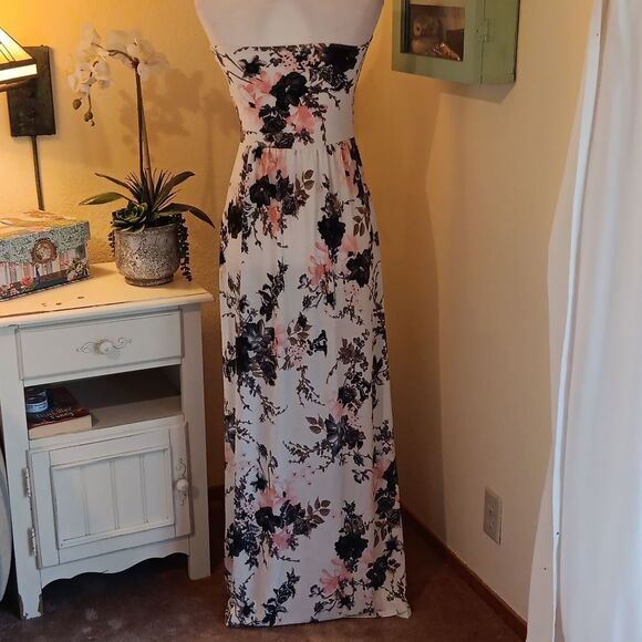 Vanilla Bay Strapless Maxi Dress. Beachy. - Picture 8 of 16
